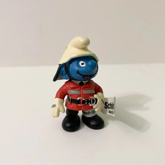 Vintage Smurfs Fireman Firefighter Figure Peyo PVC Toy Figurine - Picture 5 of 13